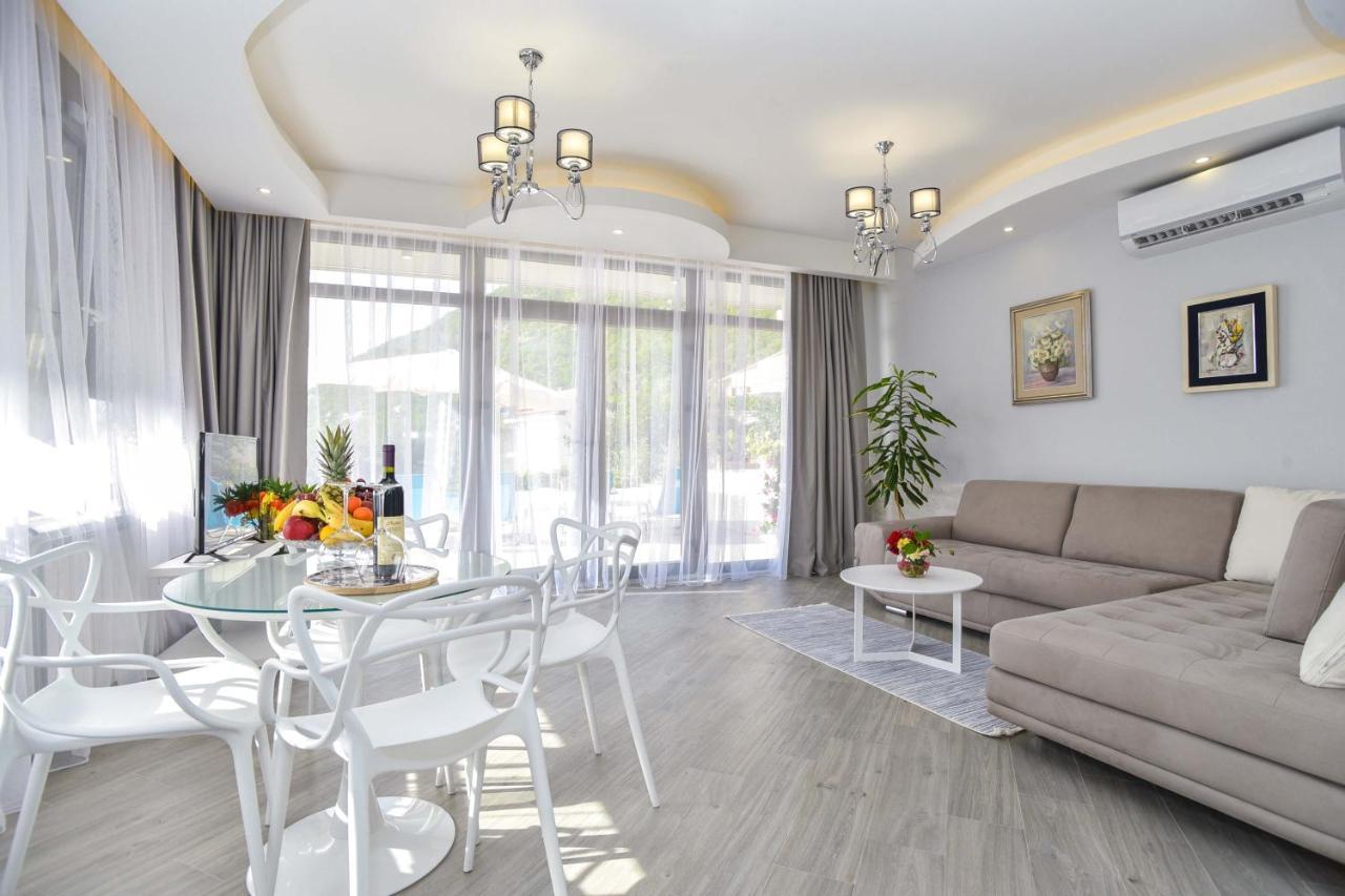 Verbalj Apartment With Swimming Pool Котор Екстер'єр фото