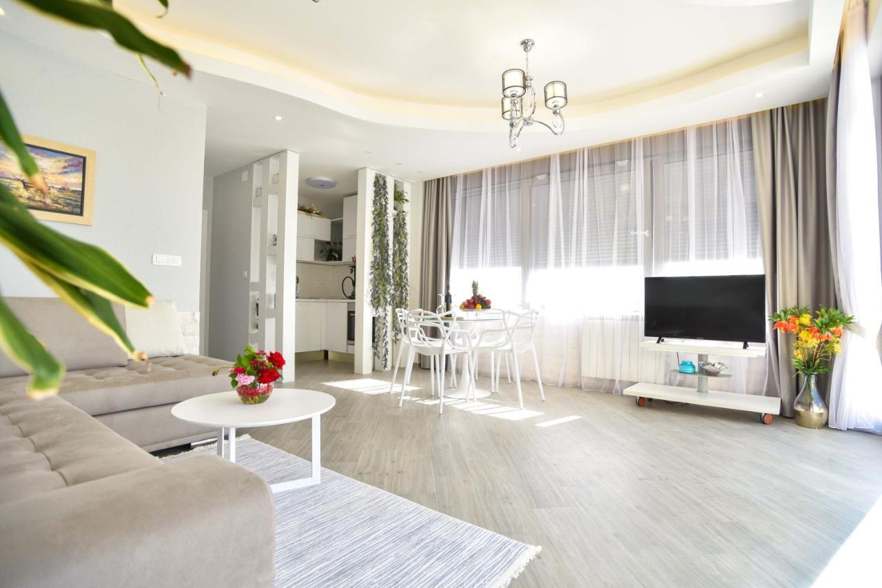 Verbalj Apartment With Swimming Pool Котор Екстер'єр фото